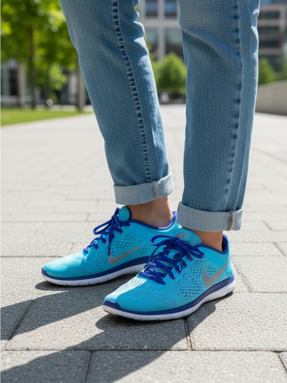 Nike Women's Athletic Running Sneakers in Light Blue and Royal Blue